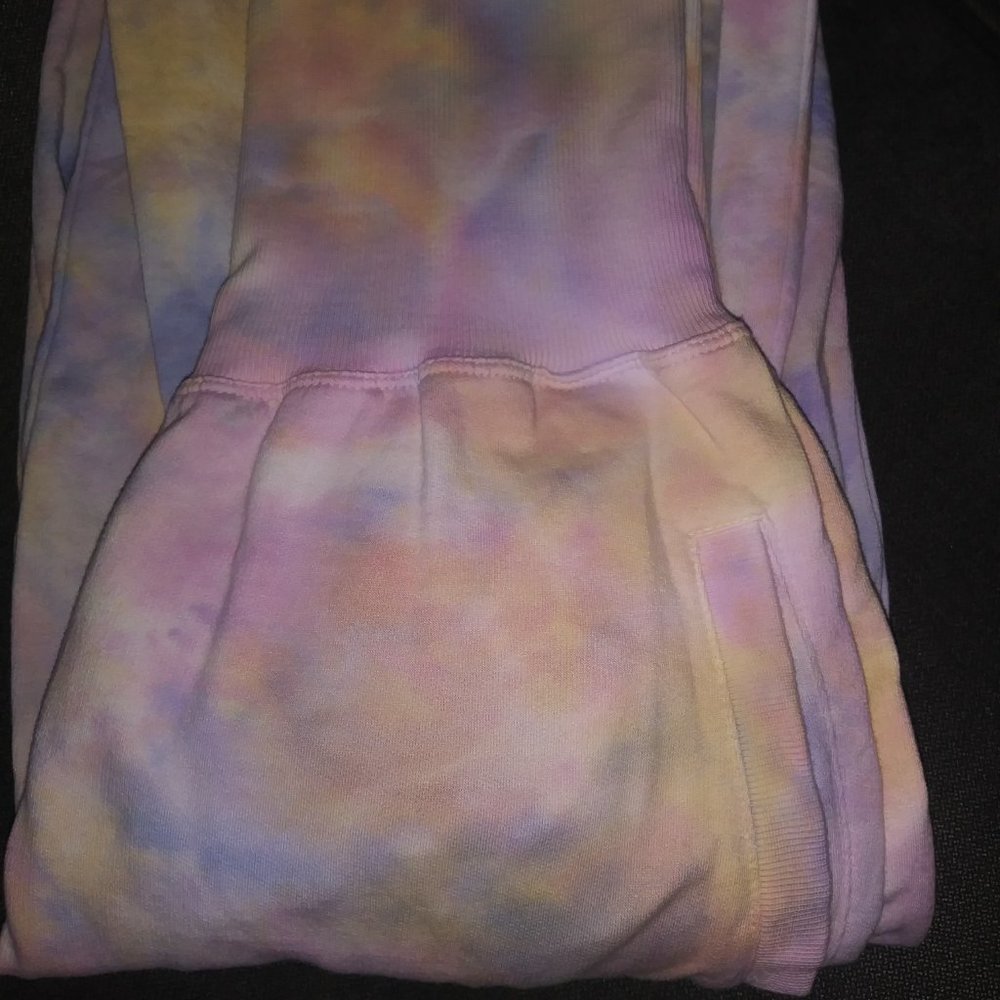 Young Fabulous & Broke Sweats, Size Large